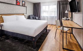 Ibis Wakefield East-Castleford